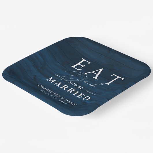 Rustikales Navy Blue isst Drink und sei Verheirate Pappteller (Gewinkelt)