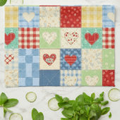 Rustikales Patchwork-Herzen-Picknick-Muster Geschirrtuch (Gefaltet)