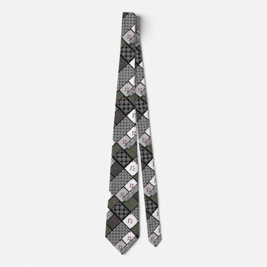 Rustikales Patchwork-Muster aus Grauoliven Krawatte (Vorderseite)