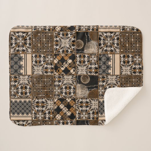Rustikales Patchwork-Muster Sherpadecke (Vorderseite (Horizontal))