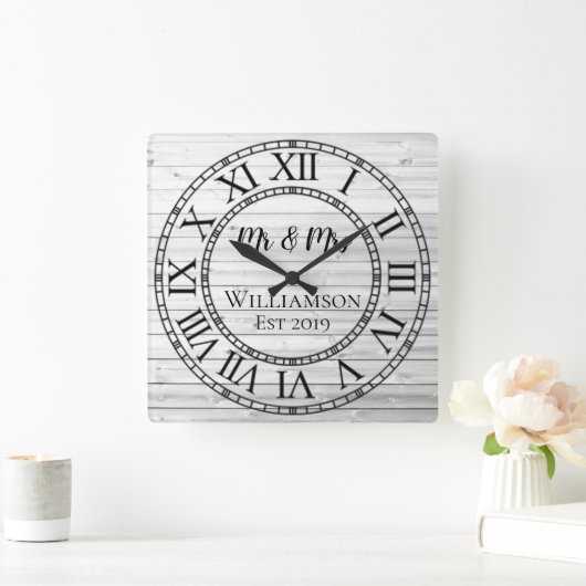 Rustikales Personalisiertes Grauholz Quadratische Wanduhr (Zuhause)