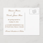 Rustikales Pferd und Kutsche Vintage Hochzeit Ankündigungspostkarte (Rückseite)