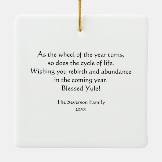 Rustikales Pine Cones Happy Weihnachten Keramikornament (Rückseite)