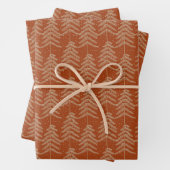Rustikales Pine Tree Muster Rust Gold Geschenkpapier Set (Beispiel)