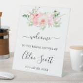 Rustikales Pink Peony Floral Brautparty Willkommen Sockelschild (In Situ)