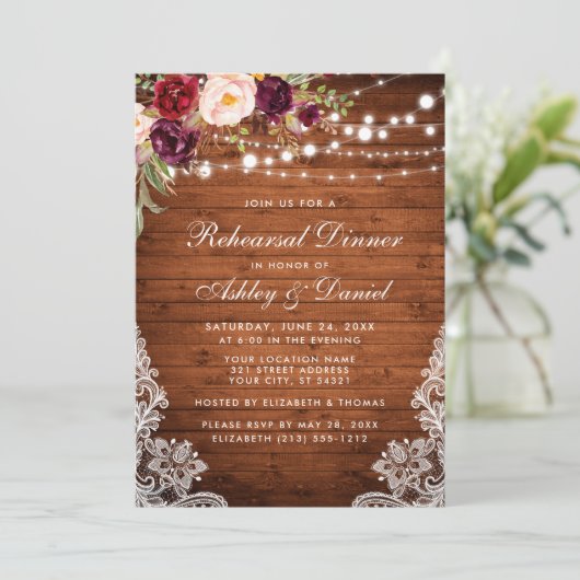 Rustikales Probe-Dinner aus Holz Lights Lace Einladung (Stehend Vorderseite)
