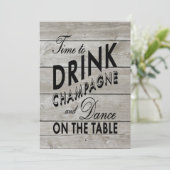 Rustikales Probe Dinner Zeit zum Trinken Champagne Einladung (Stehend Vorderseite)