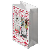 Rustikales Red Fox Muster Weihnachtsfamilien Fotos Kleine Geschenktüte (Vorderseite Schrägansicht)