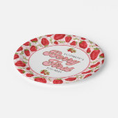 Rustikales Red Strawberry Pattern Girl Berry First Pappteller (Schrägansicht)