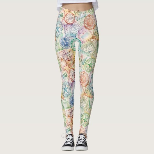 Rustikales Reisepass-Stempel-Reisemuster (3) Leggings (Vorderseite)