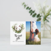 Rustikales Rentier Weihnachtsjunges erwartet Foto Ankündigungspostkarte (Stehend Vorderseite)