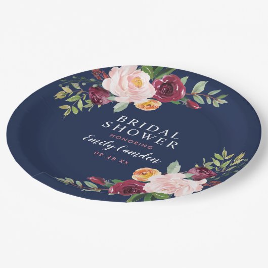 Rustikales rosa Brautparty Pappteller (Schrägansicht)