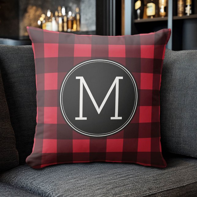 Rustikales Rot-Schwarz-Buffalo-Kariertes Muster Mo Kissen (Custom Monogram Pillow)
