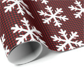 Rustikales Rot und Kariertes Schwarzes Schneeflock Geschenkpapier (Rolleneckpunkt)