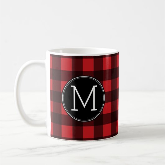Rustikales rotes Buffalo Kariertes Muster Monogram Kaffeetasse (Links)