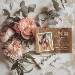 Rustikales Save the Date Holz Leuchten Foto Einlad Postkarte<br><div class="desc">Rustikale Save the Date Wood Lights Foto Einladung - Verkünden Sie Ihr Hochzeitstag mit unserer rustikalen Save the Date Postkarte für Ihre Familie und Freunde. Auf der Postkarte befinden sich 2 Fotos, vorne mit funkelnden, über dem Kopf aufgehängten Lichtern, und das Foto ist von einem einfachen Rahmen auf dem Hintergrund...</div>