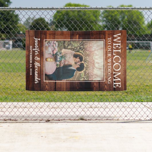 Rustikales Scheunenholz Willkommen in unserem Hoch Banner (Insitu)