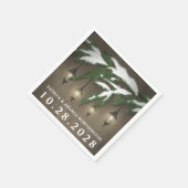 Rustikales SchneeEvergreen Lantern Hochzeit Napkin Serviette (Ecke)