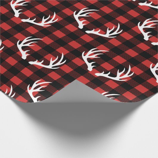 Rustikales Schwarzes Buffalo Karierte Weiße Hirsch Geschenkpapier (Ecke)