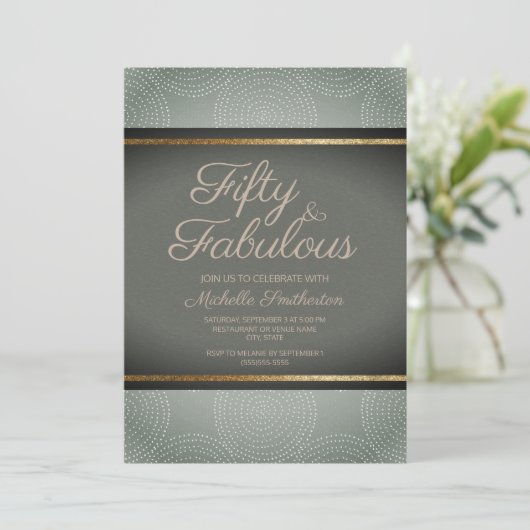 Rustikales schwarzes Grün Gold Abstrakt 50. Geburt Einladung (Stehend Vorderseite)