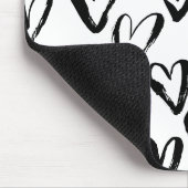 Rustikales schwarzes Herz-Monochrom-Muster Mousepad (Ecke)