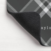 Rustikales Schwarzes und Graues Tartan Kariert mit Mousepad (Ecke)