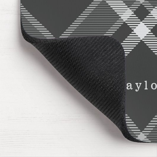 Rustikales Schwarzes und Graues Tartan Kariert mit Mousepad (Ecke)