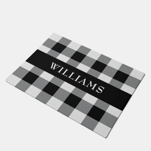 Rustikales Schwarzweiss-Büffel-Karo-Monogramm Fußmatte (Schrägansicht)