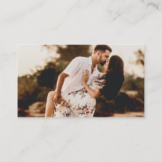 Rustikales Script-Foto Moderne Hochzeit Begleitkarte (Rückseite)