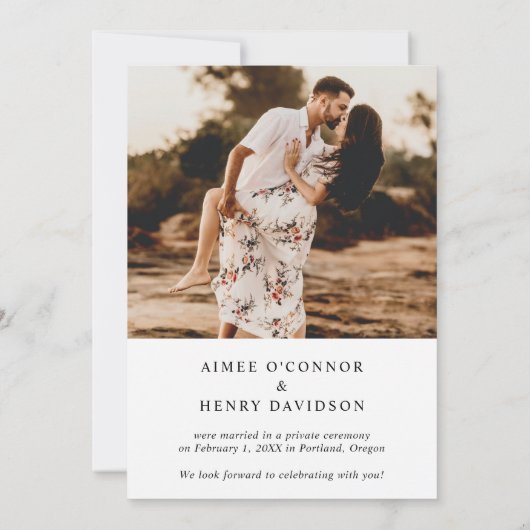 Rustikales Script-Foto Moderne Hochzeitsempfehlung Einladung (Rückseite)