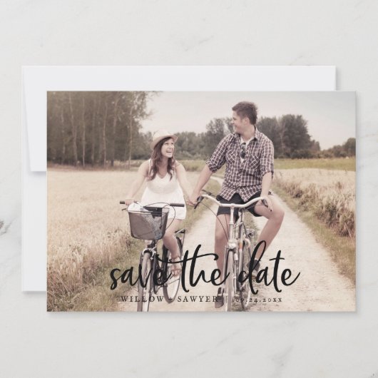 Rustikales Script Horizontal Light Foto Save the D Date (Vorderseite)