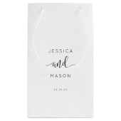 Rustikales Script Hotel Wedding Gift Bag Kleine Geschenktüte (Rückseite)