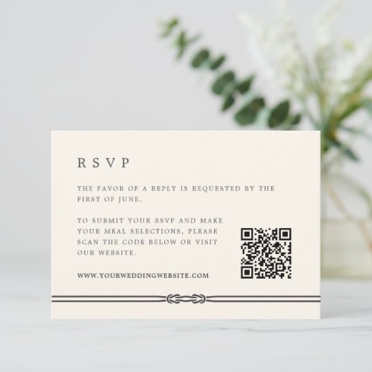Rustikales Seil-Detail Ecru Hochzeit QR-Code RSVP Karte (Stehend Vorderseite)