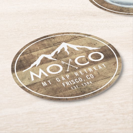 Rustikales Skihaus Berg Holzkörner Personalisiert Runder Pappuntersetzer (Angewinkelt)