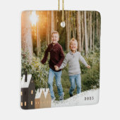 Rustikales Snowy Village Scene Foto Keramikornament (Rechts)