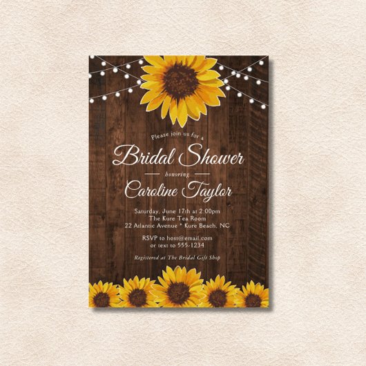 Rustikales Sonnenblumen-Brautparty mit String Ligh Einladung