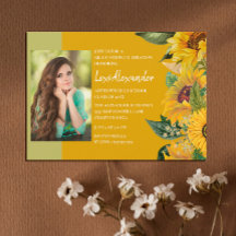 Rustikales Sonnenblumen Graduiertenparty Girl Foto