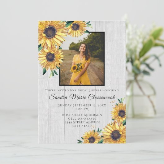 Rustikales Sonnenblumen Weißes Holz Hochzeitsstich Einladung (Stehend Vorderseite)