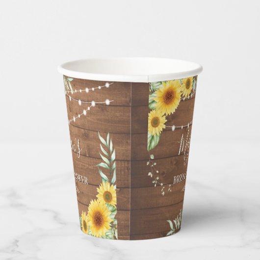 Rustikales Sonnenblumenlicht Brautparty Pappbecher (Rechts)