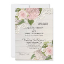 Rustikales Spitzenholz in rosa Hydrangeas Hochzeit