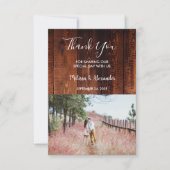 Rustikales Stallholz Danke Foto Hochzeit Einladung (Vorderseite)
