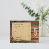 Rustikales Stallholz mit Graffiti-Herzreaktionskar RSVP Karte (Stehend Vorderseite)