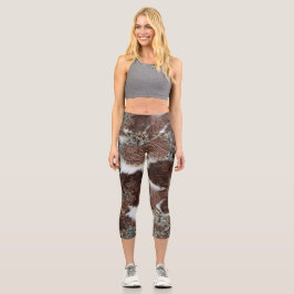 Rustikales Südwestküstenbraunes Ledermuster Capri Leggings