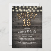 Rustikales Sweet 16 String Lights Barn Wood Geburt Einladung (Vorderseite)