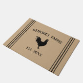 Rustikales Tan Personalisiert Bauernhof-Röster Fußmatte (Schrägansicht)