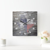 Rustikales Texas-Flag auf Holzstruktur Quadratische Wanduhr (Zuhause)