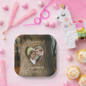 Rustikales Tree Bark Heart Foto Wedding Pappteller (Party)