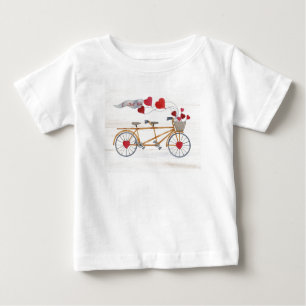 Rustikales Valentinsgruß-Fahrrad errichtet für Baby T-shirt