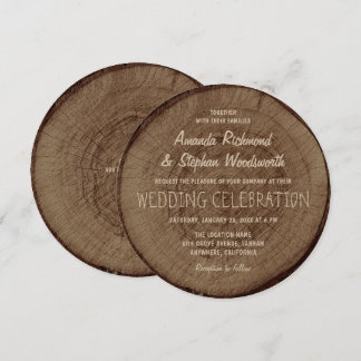 Rustikales Vintages Baumholz zum Hochzeitsvorschub Einladung
