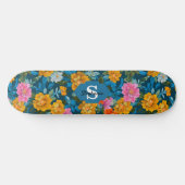 Rustikales Vintages Blumenmuster in Blau (2) Skateboard (Horizontal)